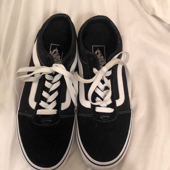 Vans - Picture 1 of 4